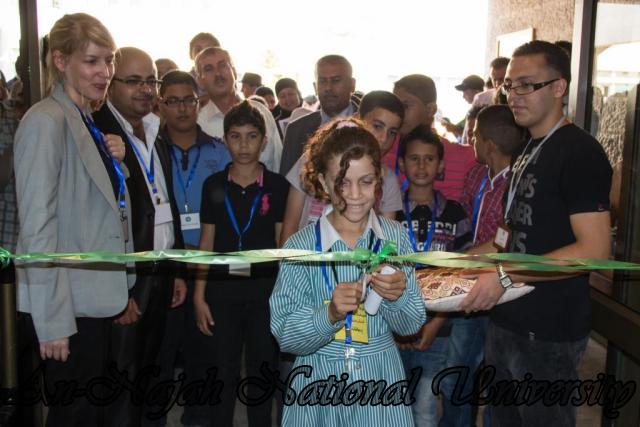 إفتتاح معرض صور في الجامعة بعنوان فلسطين كما تراها عيوني 15.10.2012 30