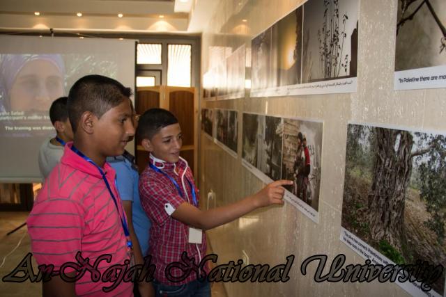 إفتتاح معرض صور في الجامعة بعنوان فلسطين كما تراها عيوني 15.10.2012 32