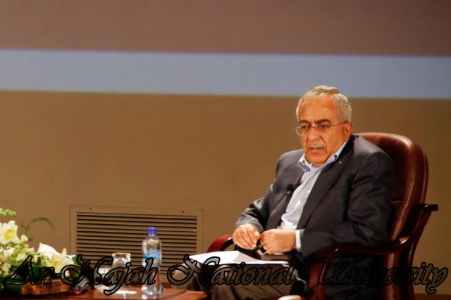 07.10.2012  لقاء رئيس الوزراء الدكتور سلام فياض مع طلبة الجامعة 11