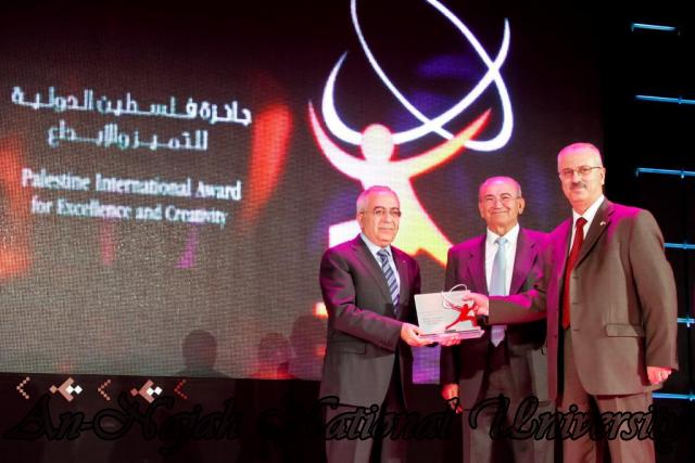 24.10.2011 2011 حفل الإعلان عن جائزة فلسطين الدولية للتميز والإبداع 10